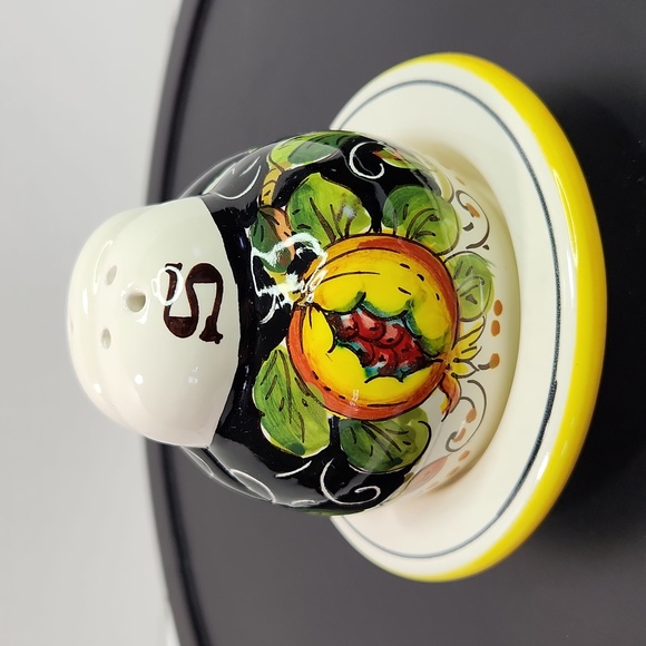 BORGIOLI CERAMICS (Italy) Salt/Pepper Set Hand painted 'Black Pomegranate' - Picture 4 of 13
